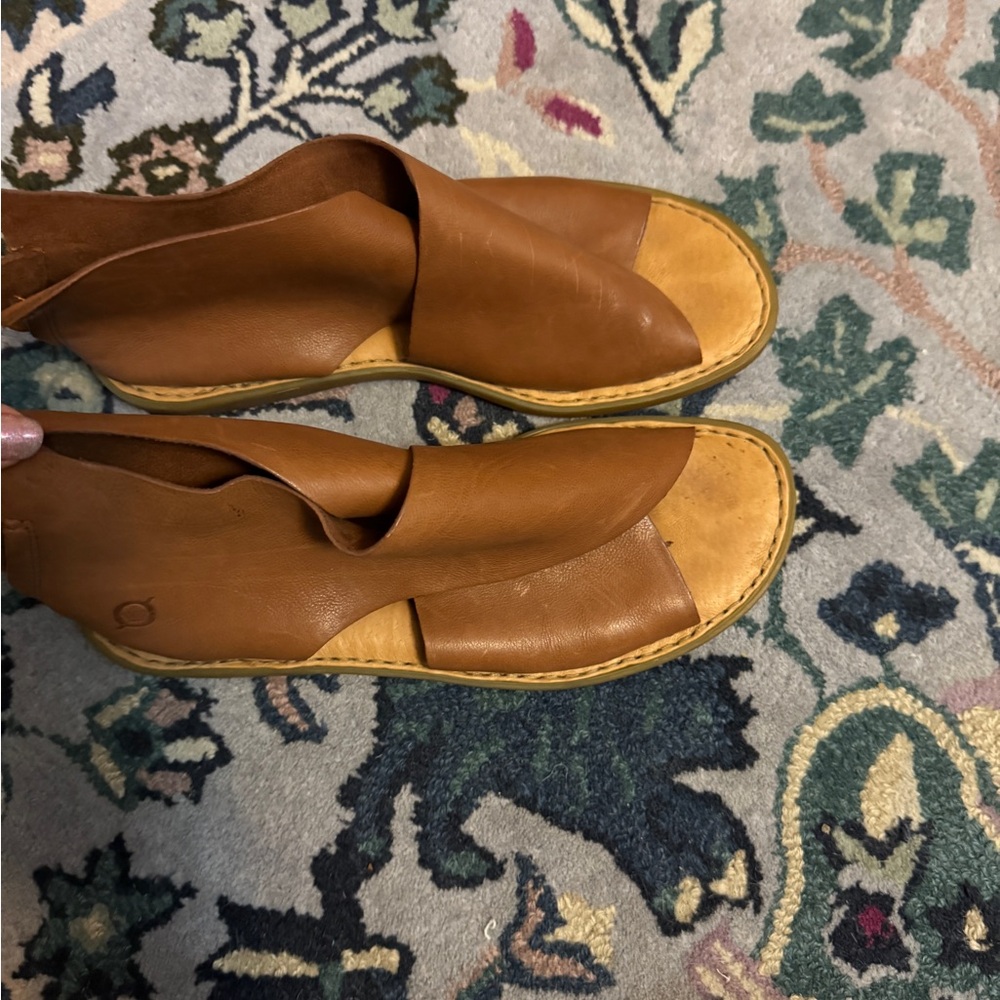 Born Women's Brown Leather Sandals